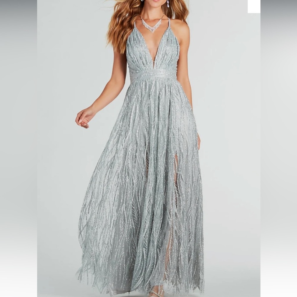 Windsor Azel glittery prom dress silver